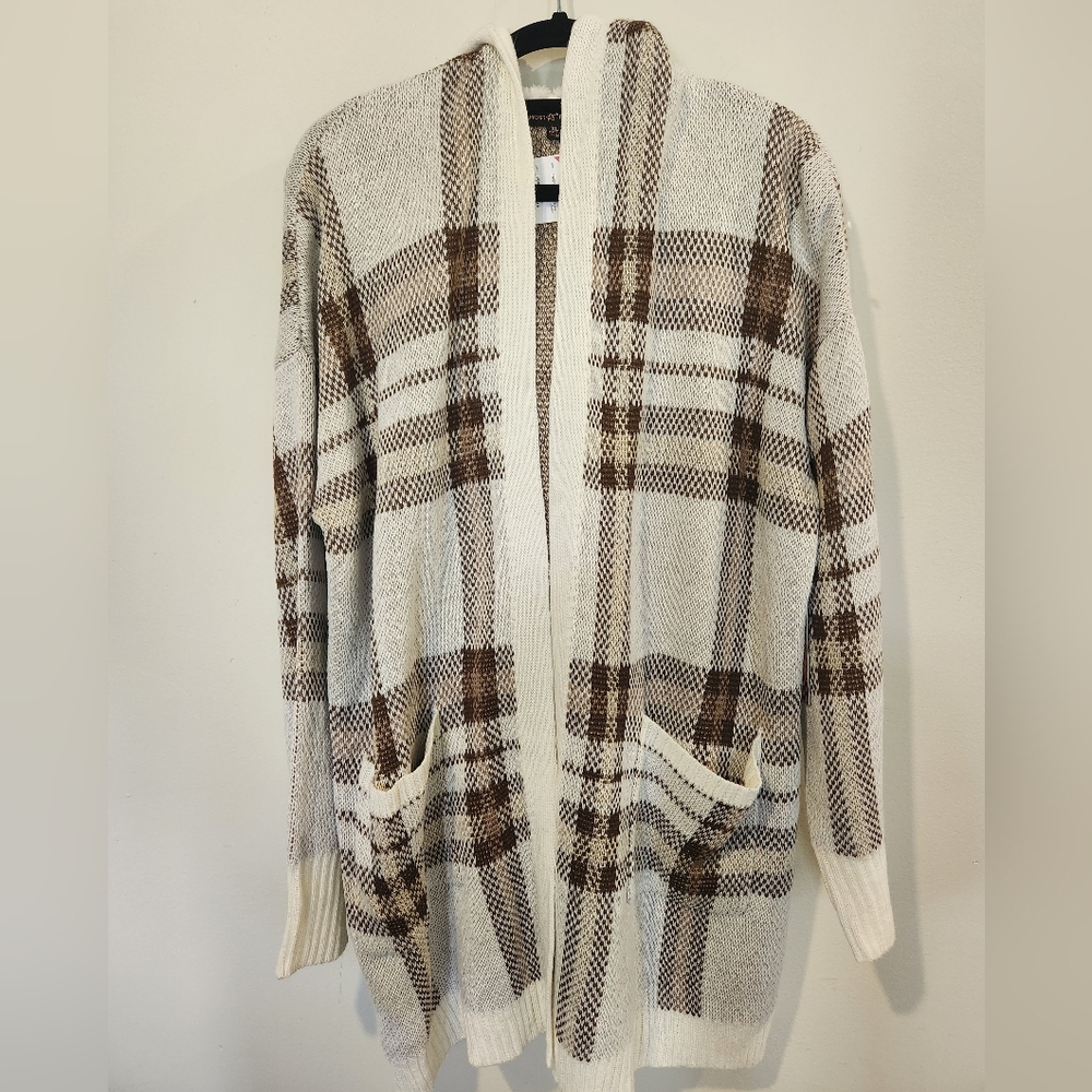 Almost Famous Brown and Cream Cardigan Sweater - Picture 2 of 8